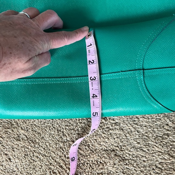 Coach tote greenish blue with reversible purple floral pattern & wristlet insert - Picture 8 of 16